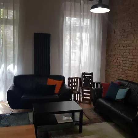 Ferienwohnung Tempelhoferfeld